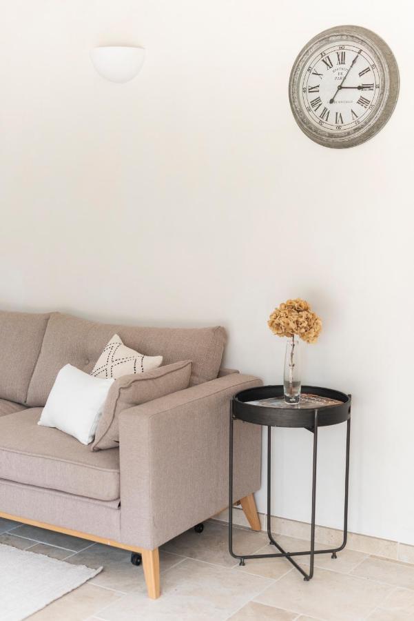 La Petite Ruche, 1 Bedroom Gite In The Luberon Apt Exterior foto